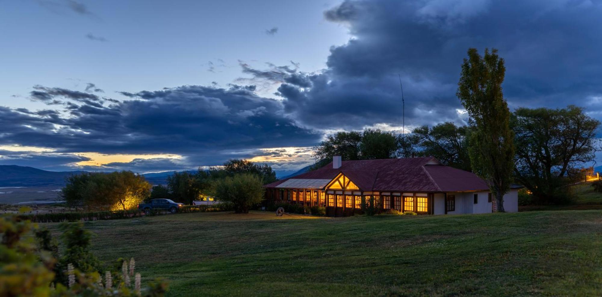 Estancia Cerro Guido Torres del Paine National Park Eksteriør billede