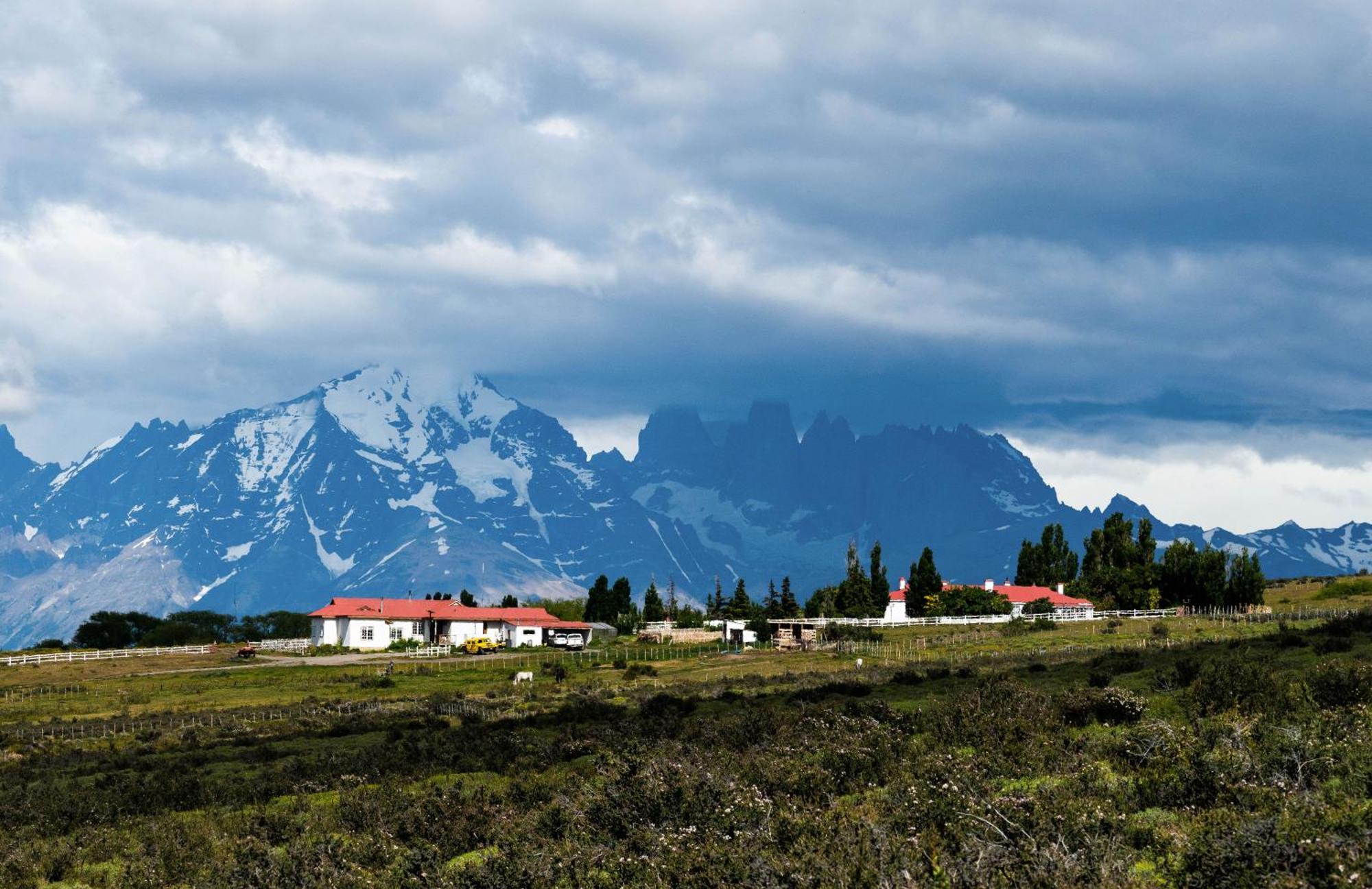 Estancia Cerro Guido Torres del Paine National Park Eksteriør billede